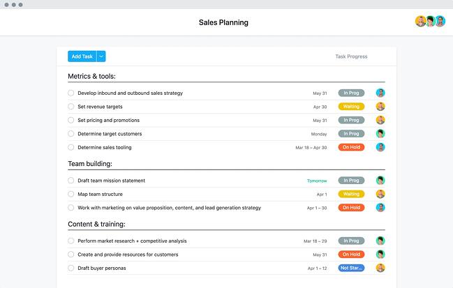 Asana销售计划模板显示不同阶段的任务列表