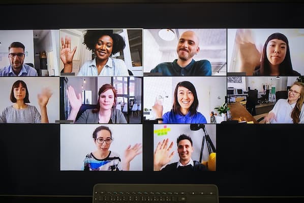 品牌如何创造性地举办虚拟离线会议